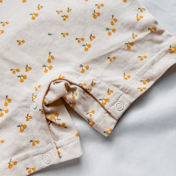 Polished Prints Golden Berries Romper - Picture 4 of 6